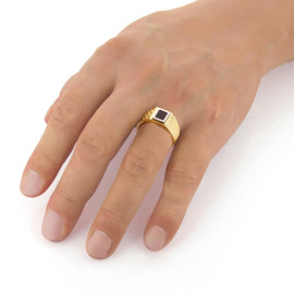 Pánsky prsteň zo žltého a bieleho zlata s ónyxom v tvare obdĺžnika