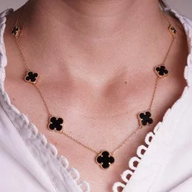 Náhrdelník štvorlístok s ónyxom