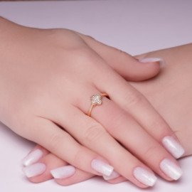 Prsteň zo žltého zlata so zirkónmi - Lilliana