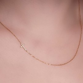 Náhrdelník s krížikom - Olive