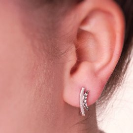 Náušnice z bieleho zlata s gravírom 