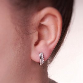 Náušnice z bieleho zlata so zirkónmi