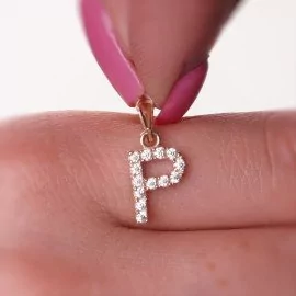 Elegantný prívesok písmeno P so zirkónmi - Haylee