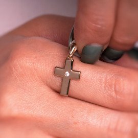 Prívesok zo žltého zlata krížik so zirkónom - Kenia