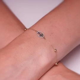 Jemný náramok s krížikom