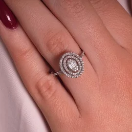 Zlatý prsteň diamantový ovál z 18k bieleho zlata - Brylee