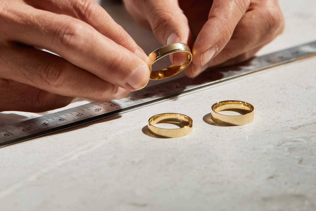 Ako zmerať veľkosť obrúčky